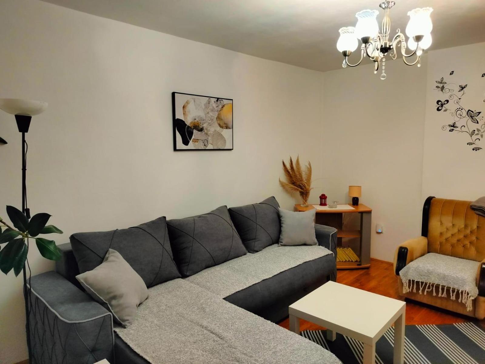 Kelizual Apartment Gornji Milanovac Exterior photo